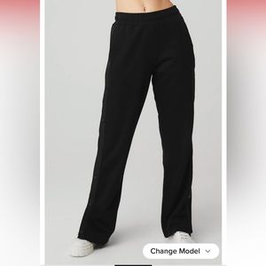 Alo Yoga Courtside Tearaway Pants